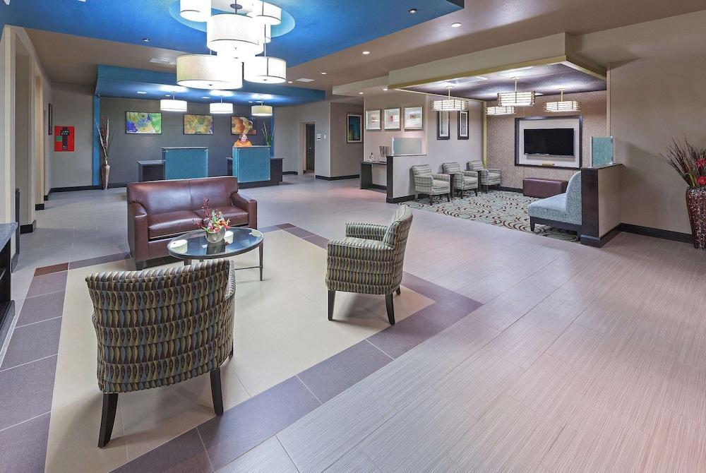 La Quinta Inn & Suites By Wyndham Durant Exterior photo